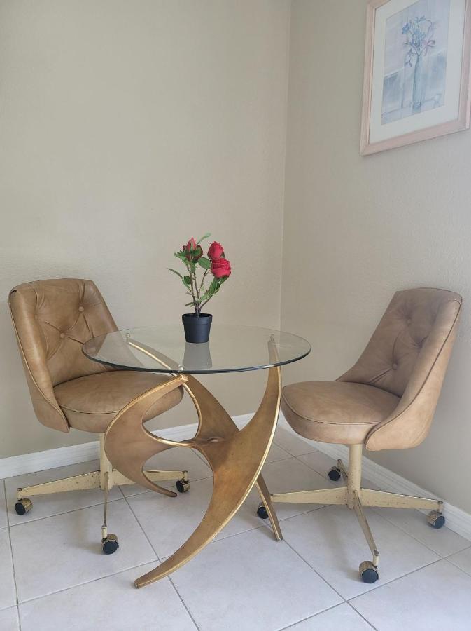 Entire Guesthouse 5 Mins To Siesta Key & Downtown ساراسوتا المظهر الخارجي الصورة